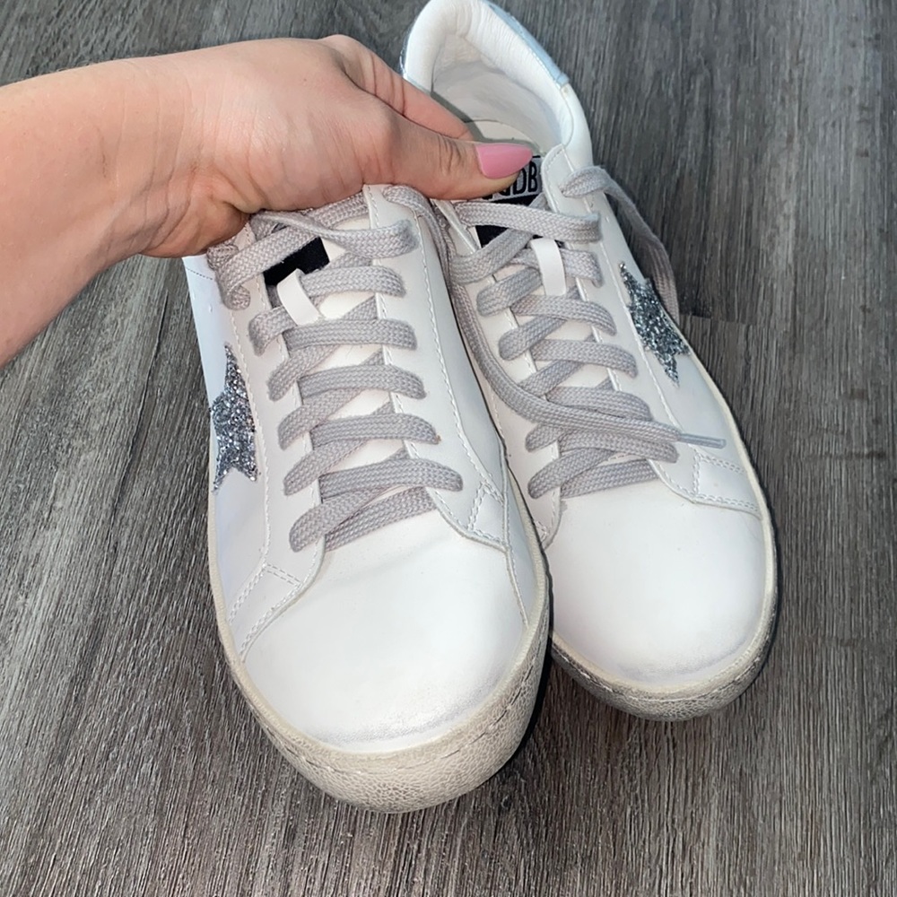 star sneakers
